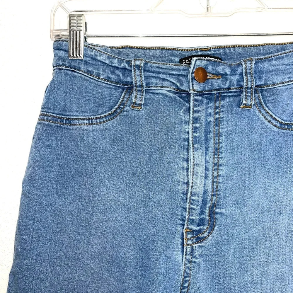 Fashion Nova Light Wash Ultra High Rise Super Skinny Jeans 9 Juniors - Picture 2 of 14